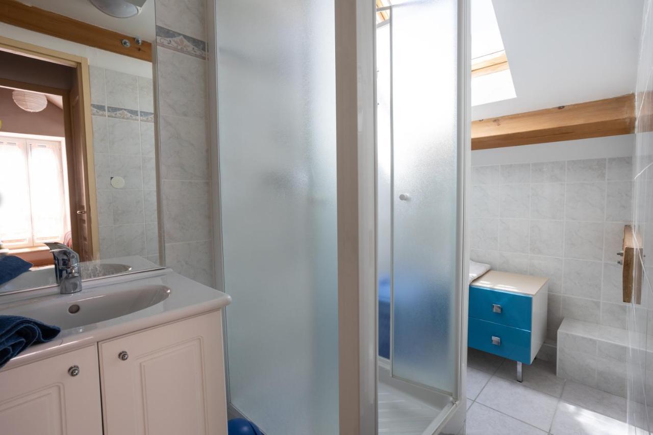 Linessa Apartment Embrun ภายนอก รูปภาพ